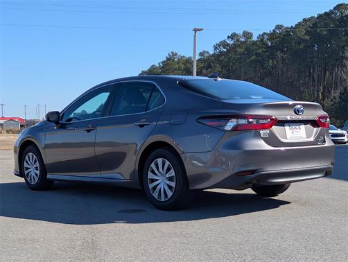 2024 Toyota Camry Hybrid LE