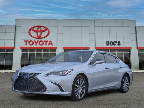 2019 Lexus ES 300h Base
