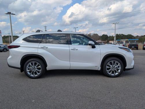 2026 Toyota Highlander Hybrid Limited