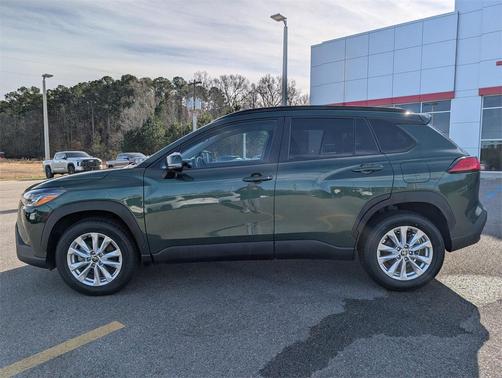 2022 Toyota Corolla Cross LE