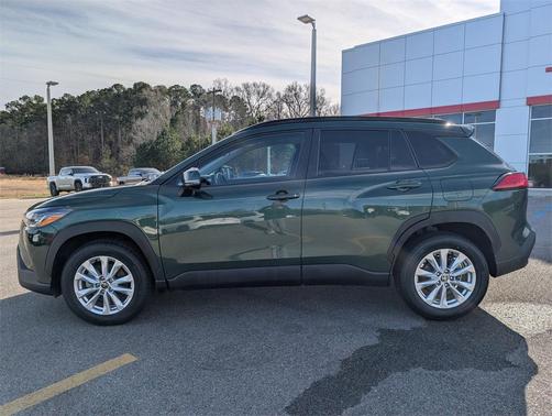 2022 Toyota Corolla Cross LE