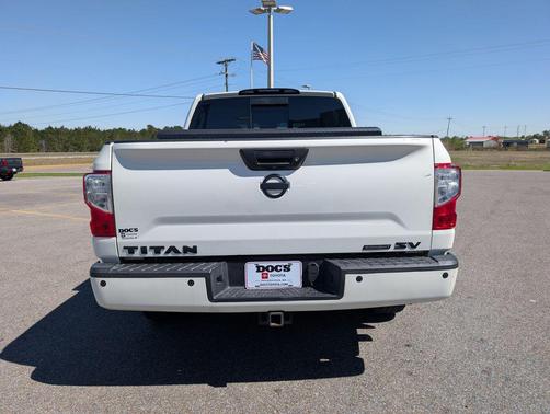 2018 Nissan Titan SV