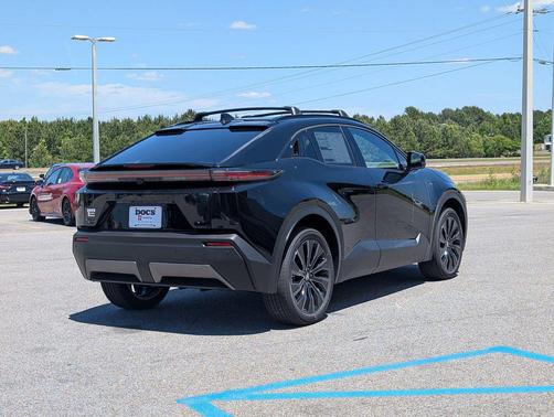 Midnight Black Metallic 2026 Toyota C-HR XSE