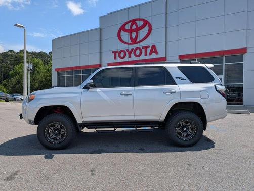 Classic Silver Metallic 2020 Toyota 4Runner TRD Off Road Premium