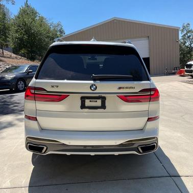 2020 BMW X7 M50i