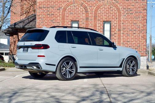 2023 BMW X7 xDrive40i