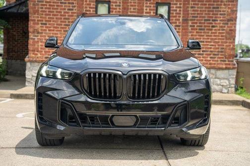 Black Sapphire Metallic 2024 BMW X5 xDrive40i