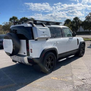 2023 Land Rover Defender 110 SE