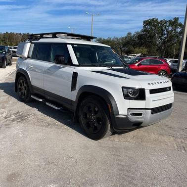 2023 Land Rover Defender 110 SE