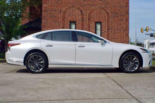 Eminent White Pearl 2018 Lexus LS 500