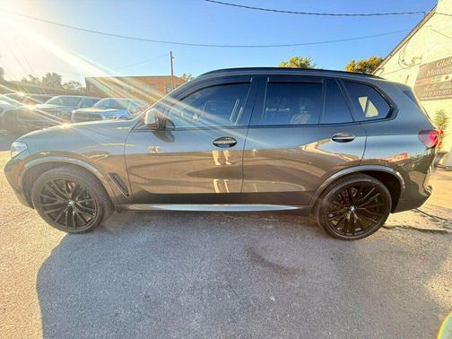 2023 BMW X5 M50i