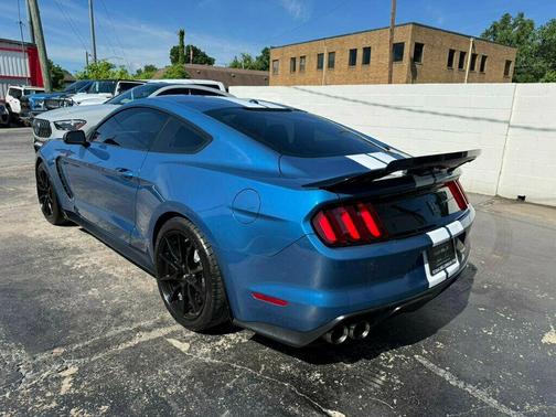 2019 Ford Shelby GT350 Base