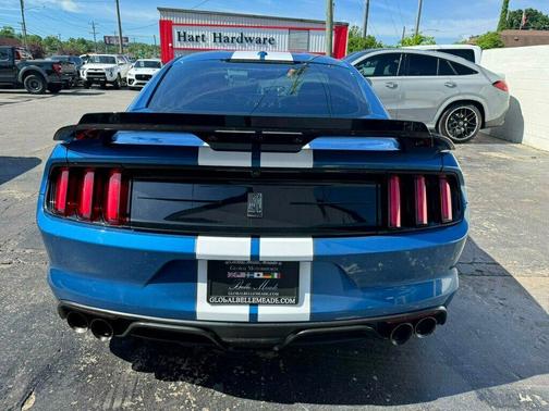 2019 Ford Shelby GT350 Base