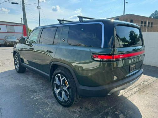2022 Rivian R1S Launch Edition