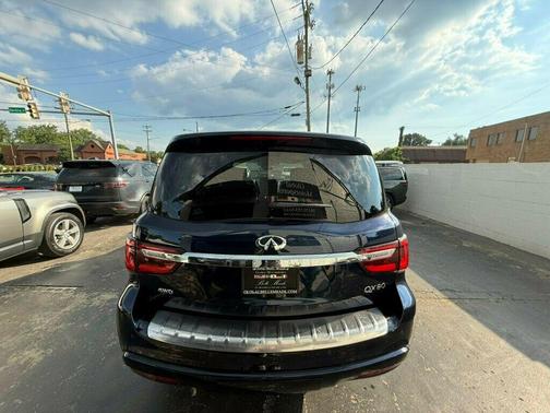 2024 INFINITI QX80 Luxe