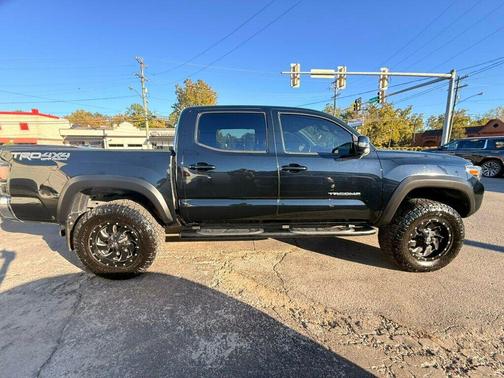 2022 Toyota Tacoma TRD Off Road