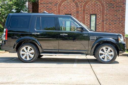 Santorini Black 2016 Land Rover LR4 Base