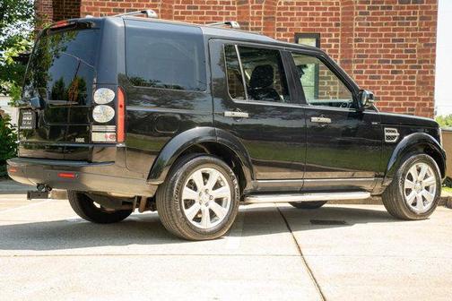 Santorini Black 2016 Land Rover LR4 Base