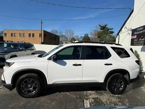 2023 Honda Pilot TrailSport