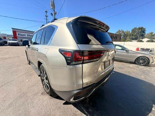 2023 Lexus LX 600 Luxury