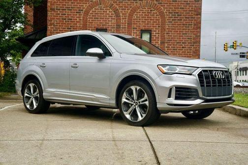 Florett Silver Metallic 2020 Audi Q7 55 Premium Plus