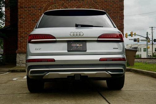 Florett Silver Metallic 2020 Audi Q7 55 Premium Plus