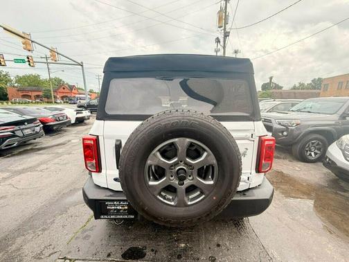 2023 Ford Bronco Base