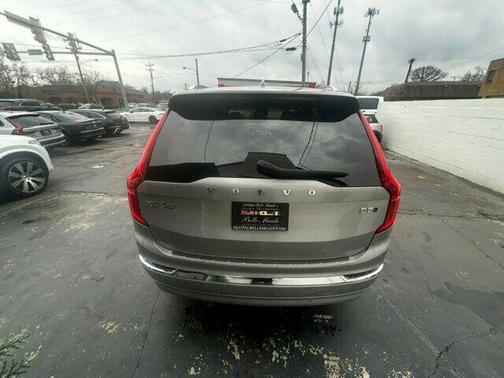 2023 Volvo XC90 B5 Plus