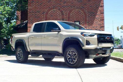 Sand Dune Metallic 2023 Chevrolet Colorado ZR2