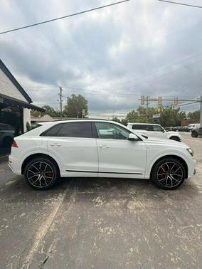 2023 Audi Q8 55 Premium Plus