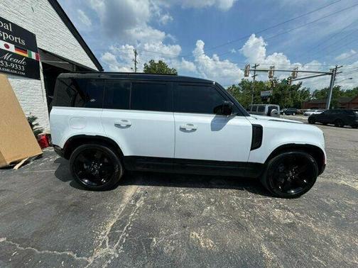 2022 Land Rover Defender 110 X-Dynamic HSE