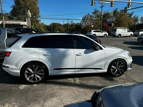 2023 Audi SQ7 4.0T Premium Plus