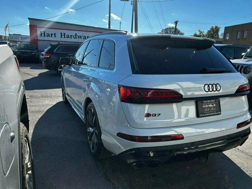 2023 Audi SQ7 4.0T Premium Plus