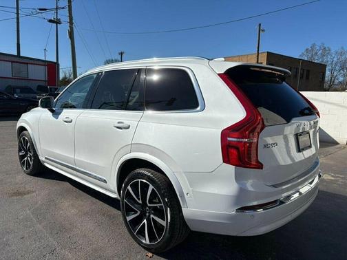 2023 Volvo XC90 B6 Plus 7-Seater