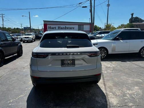2021 Porsche Cayenne Base