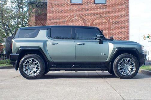 2024 GMC HUMMER EV SUV 3X