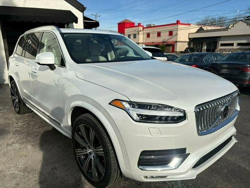 2024 Volvo XC90 B6 Ultimate Bright Theme 7-Seater