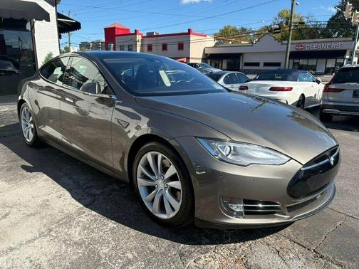 2015 Tesla Model S 85