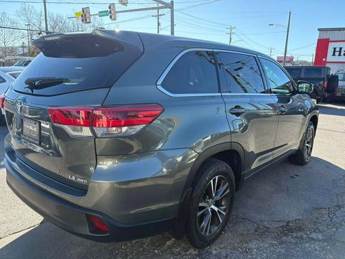 2017 Toyota Highlander 