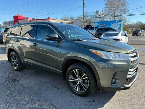 2017 Toyota Highlander 