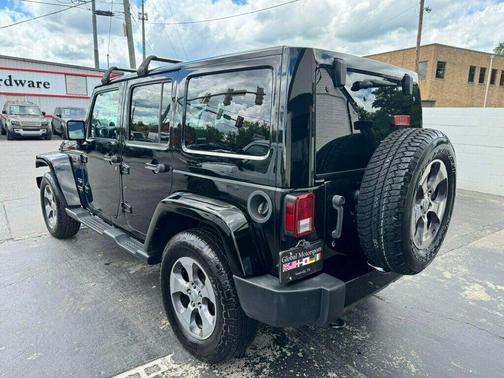 2017 Jeep Wrangler Unlimited Sahara