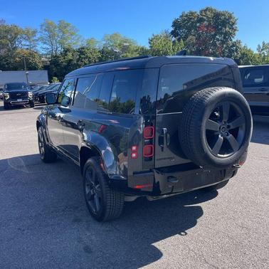 2022 Land Rover Defender 110 X-Dynamic HSE