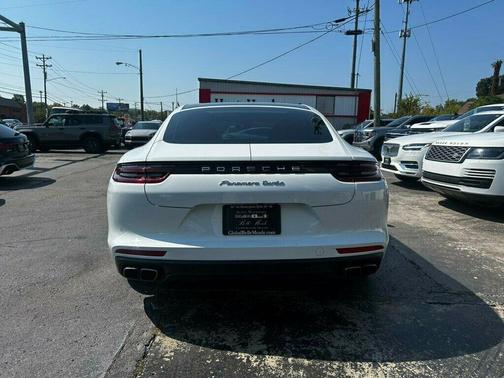 2018 Porsche Panamera Turbo