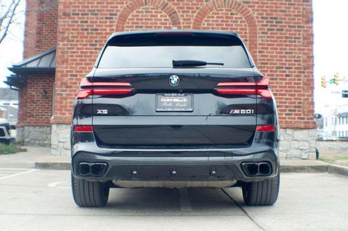 2024 BMW X5 M60i