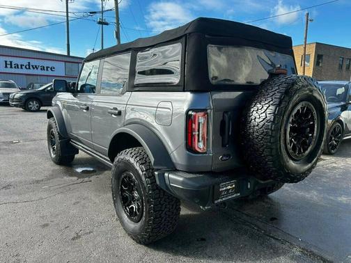 2022 Ford Bronco Badlands