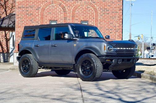 2022 Ford Bronco Badlands
