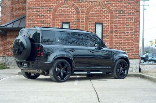 2023 Land Rover Defender 110 X-Dynamic SE