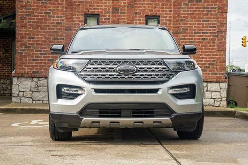 Iconic Silver Metallic 2021 Ford Explorer Limited
