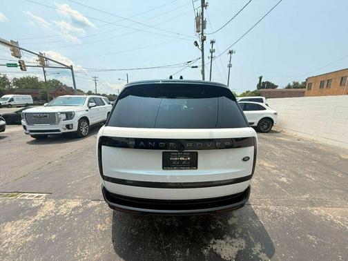 2023 Land Rover Range Rover P400 SE