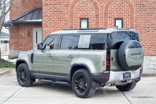 2024 Land Rover Defender P300